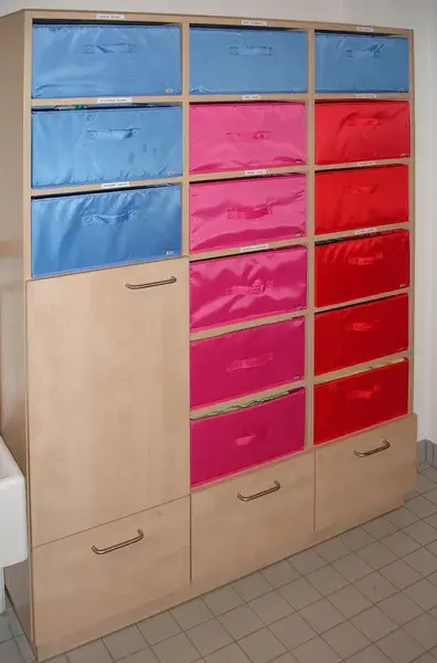 Schrank mit viel Stauraum zur Aufbewahrung